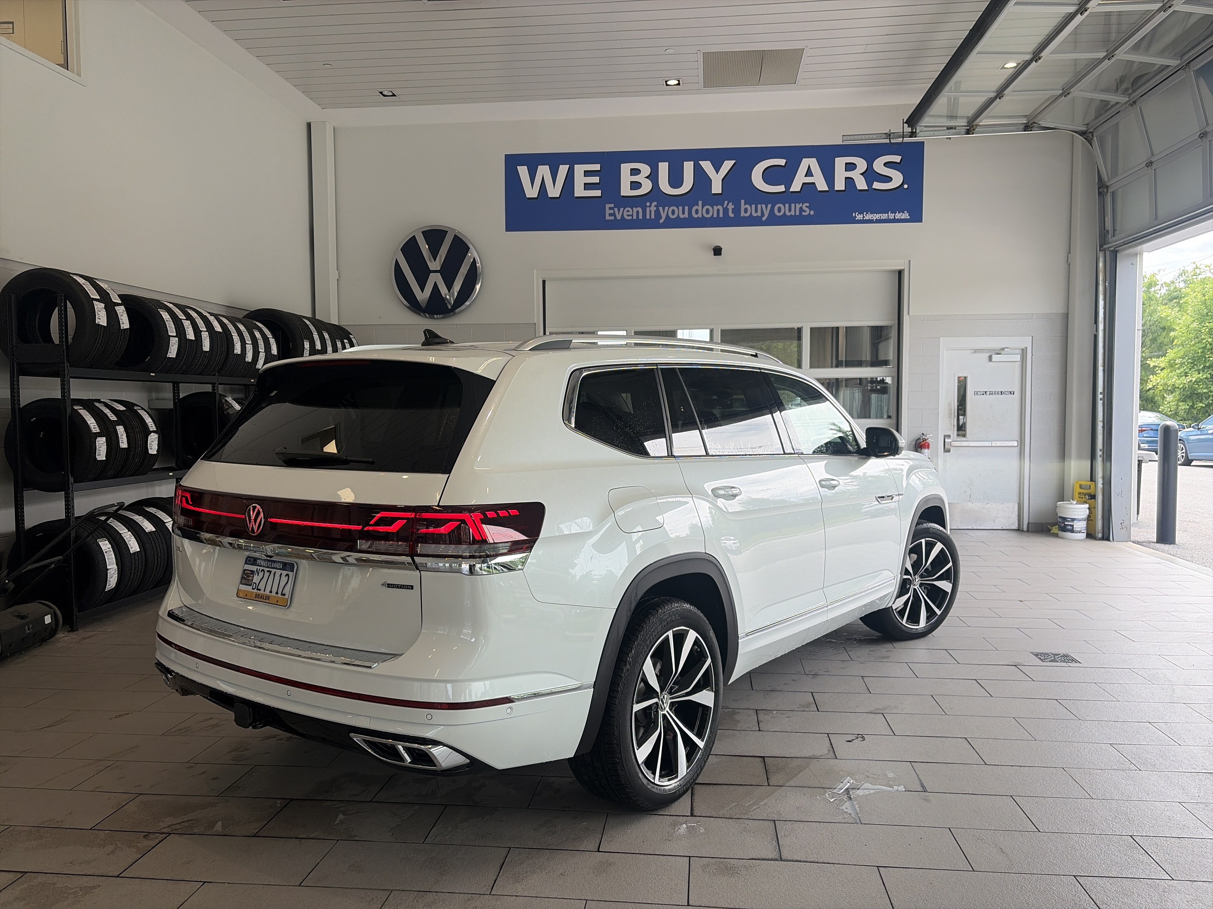 New 2026 Volkswagen Atlas SEL Premium R-Line AWD/4WD image 4