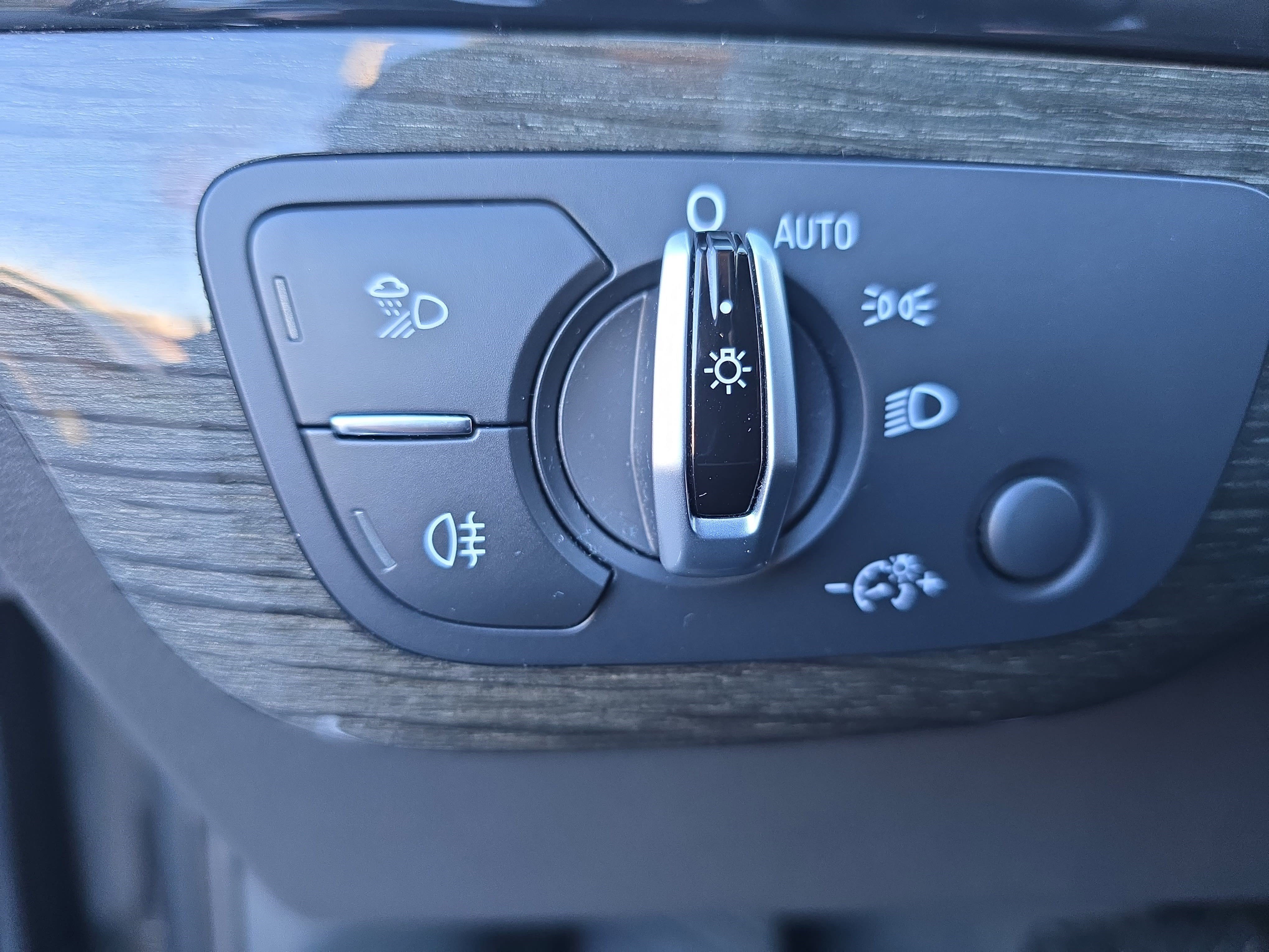 Used 2017 Audi Q7 3.0T Premium Plus image 28