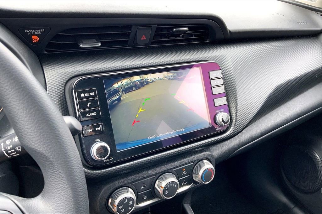 Used 2023 Nissan Kicks SV image 11