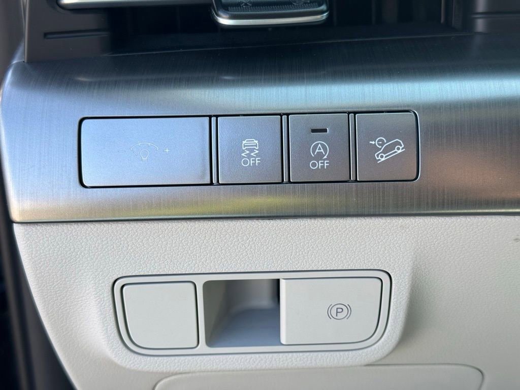 Used 2024 Hyundai Kona SE image 31