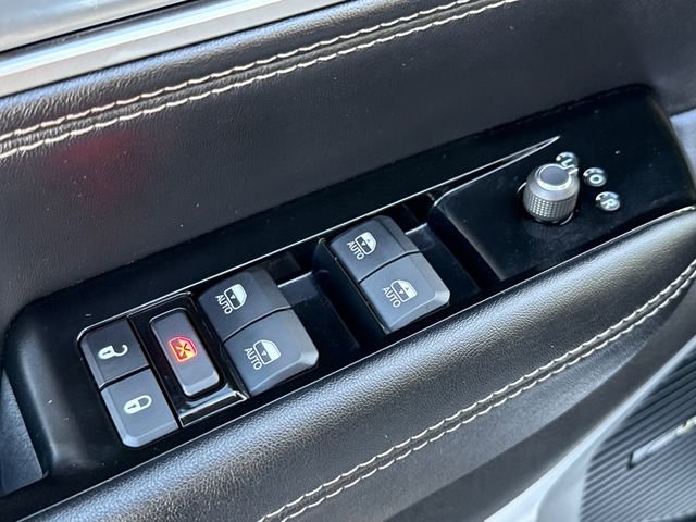 Used 2024 Jeep Wagoneer L 4WD w/ Convenience Group I image 20