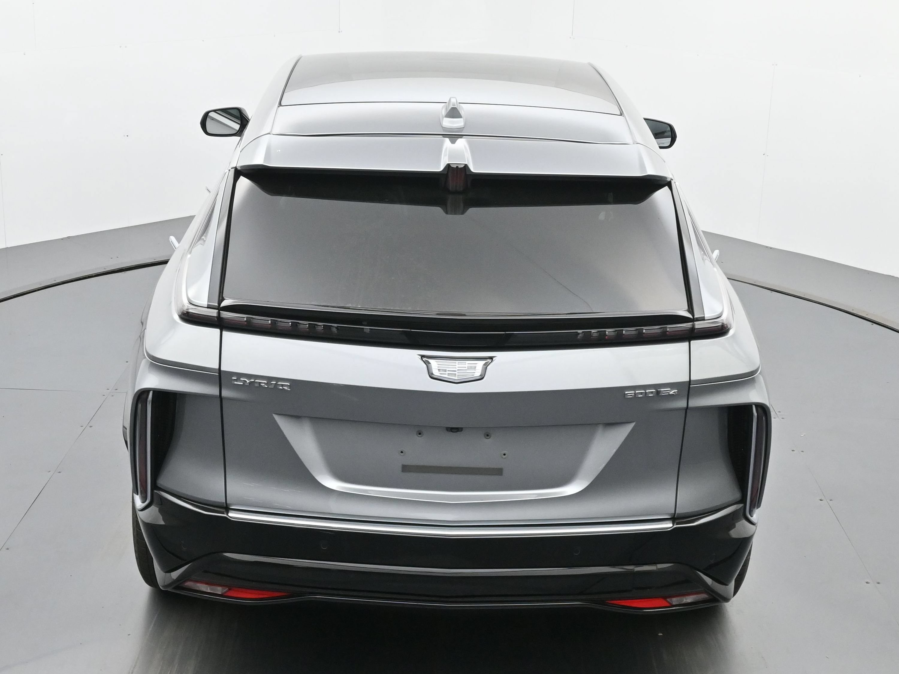 New 2026 Cadillac Lyriq Luxury w/ LPO, Floor Liner Package AWD/4WD image 26