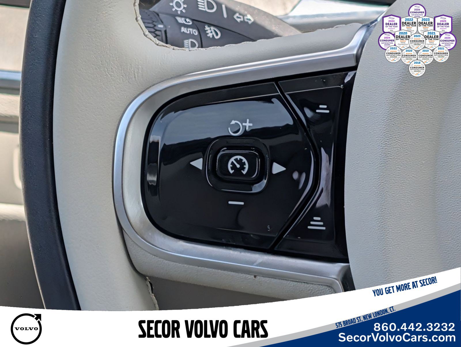 Used 2023 Volvo XC60 B5 Plus w/ Climate Package AWD/4WD image 19
