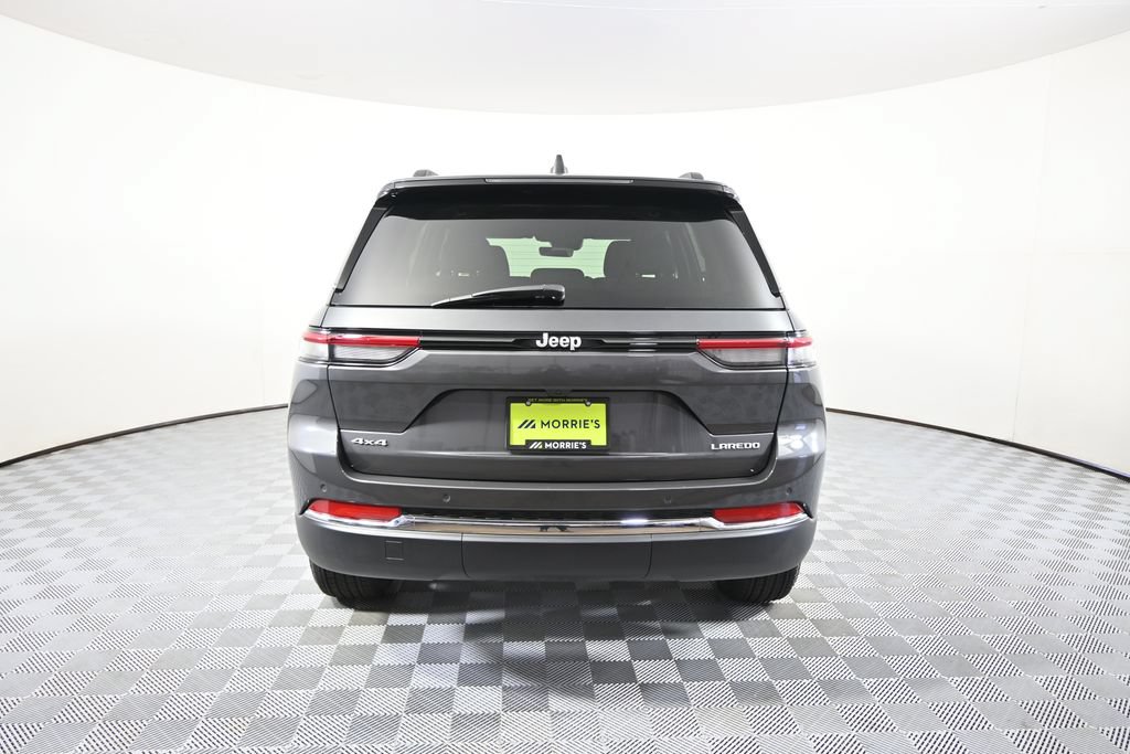 New 2026 Jeep Grand Cherokee Laredo w/ Trailer Tow Package AWD/4WD image 5
