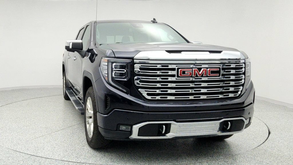 Used 2023 GMC Sierra 1500 Denali AWD/4WD image 2