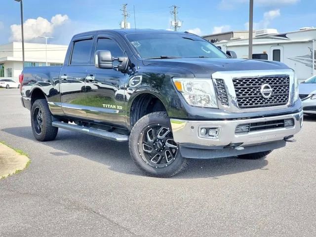 Used 2016 Nissan Titan SV RWD image 2