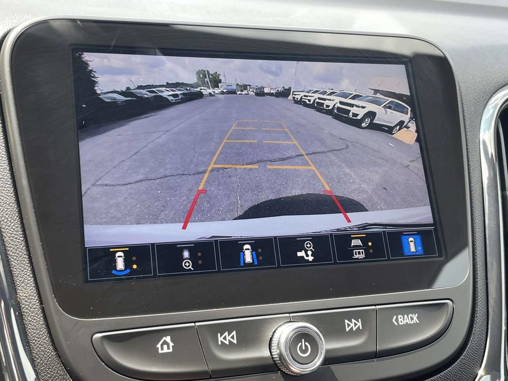 Used 2024 Chevrolet Equinox RS FWD image 36