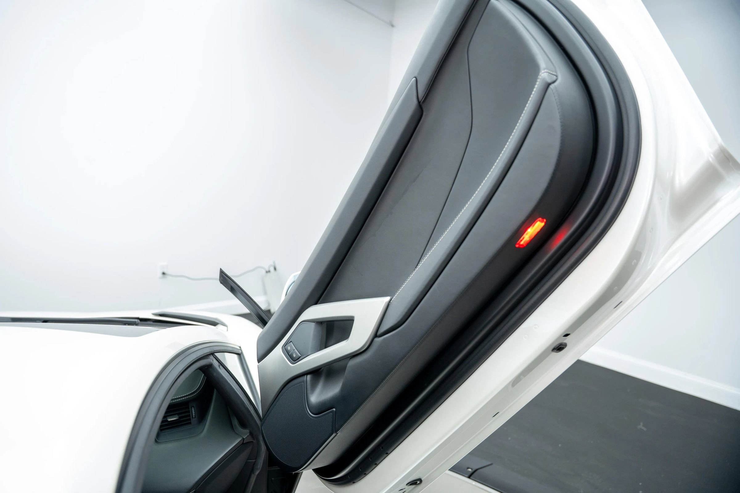 Used 2013 Lamborghini Aventador LP 700-4 image 28