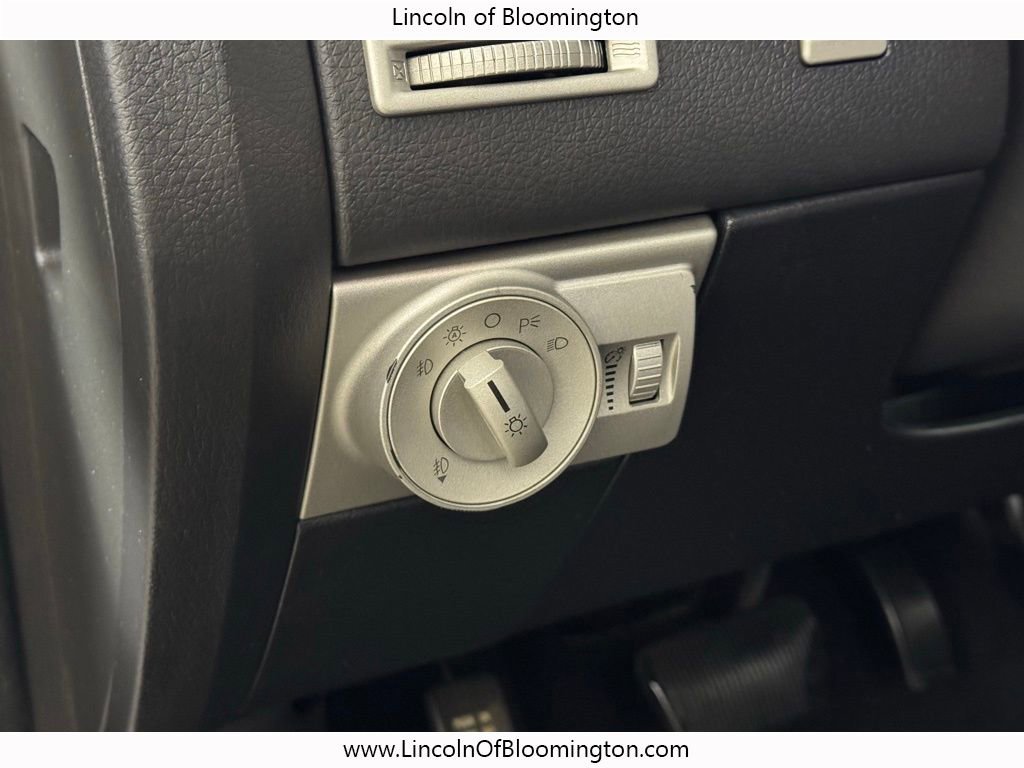 Used 2007 Lincoln MKX AWD image 25