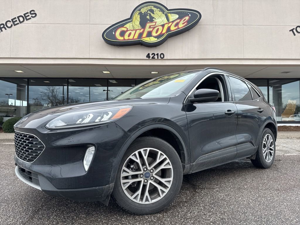 Used 2022 Ford Escape SEL image 1