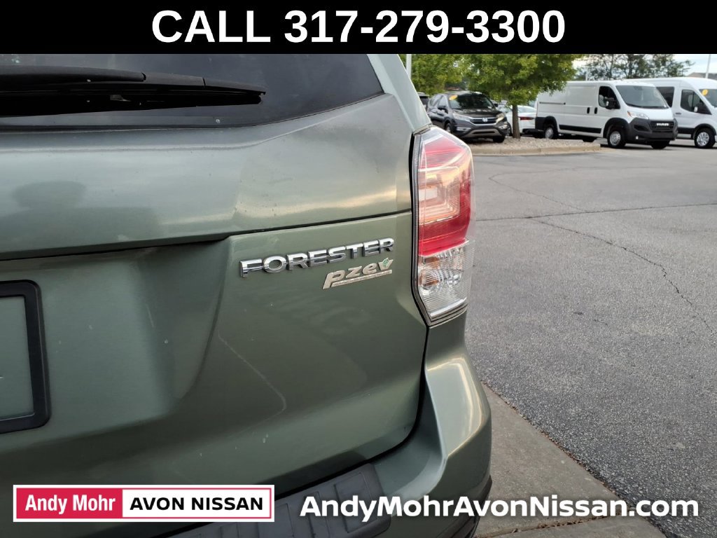 Used 2017 Subaru Forester 2.5i Touring AWD/4WD image 12