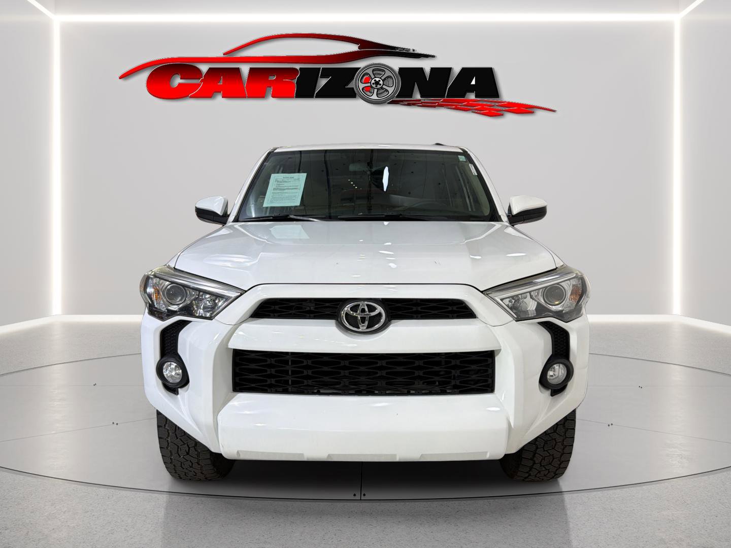 Used 2018 Toyota 4Runner SR5 AWD/4WD image 2