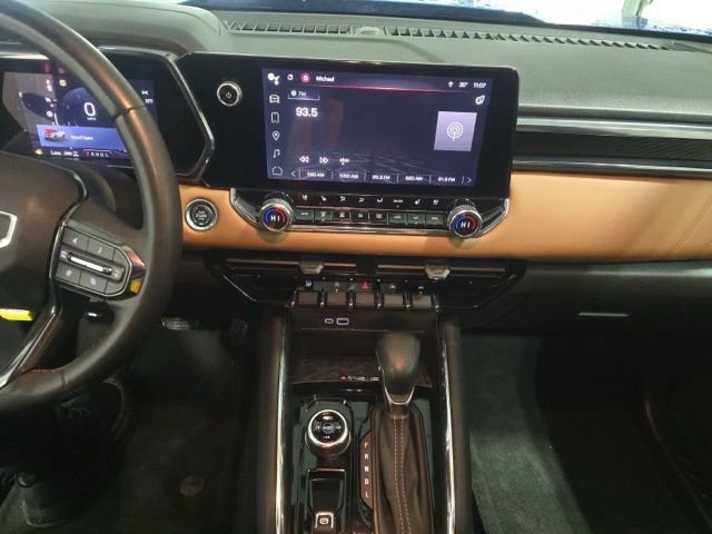 Used 2023 GMC Canyon AT4 w/ AT4 Premium Package image 14