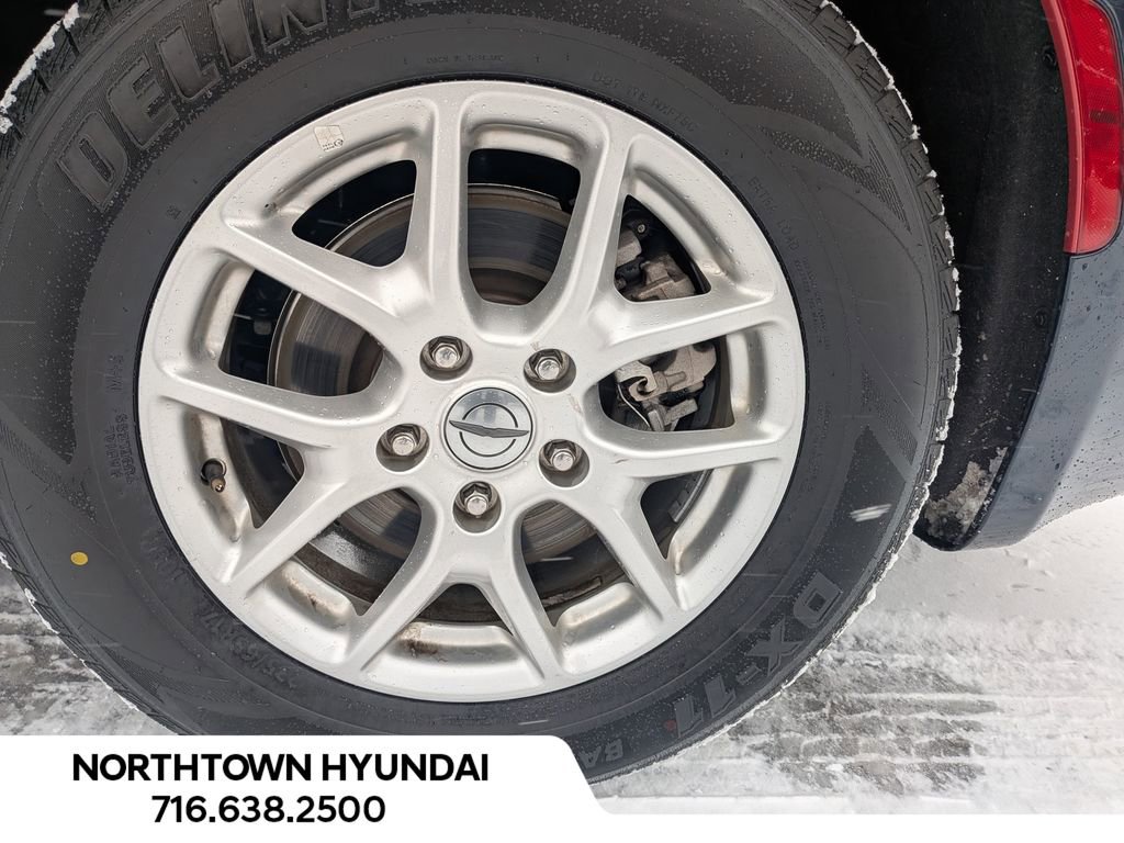 Used 2024 Chrysler Pacifica Touring-L image 47