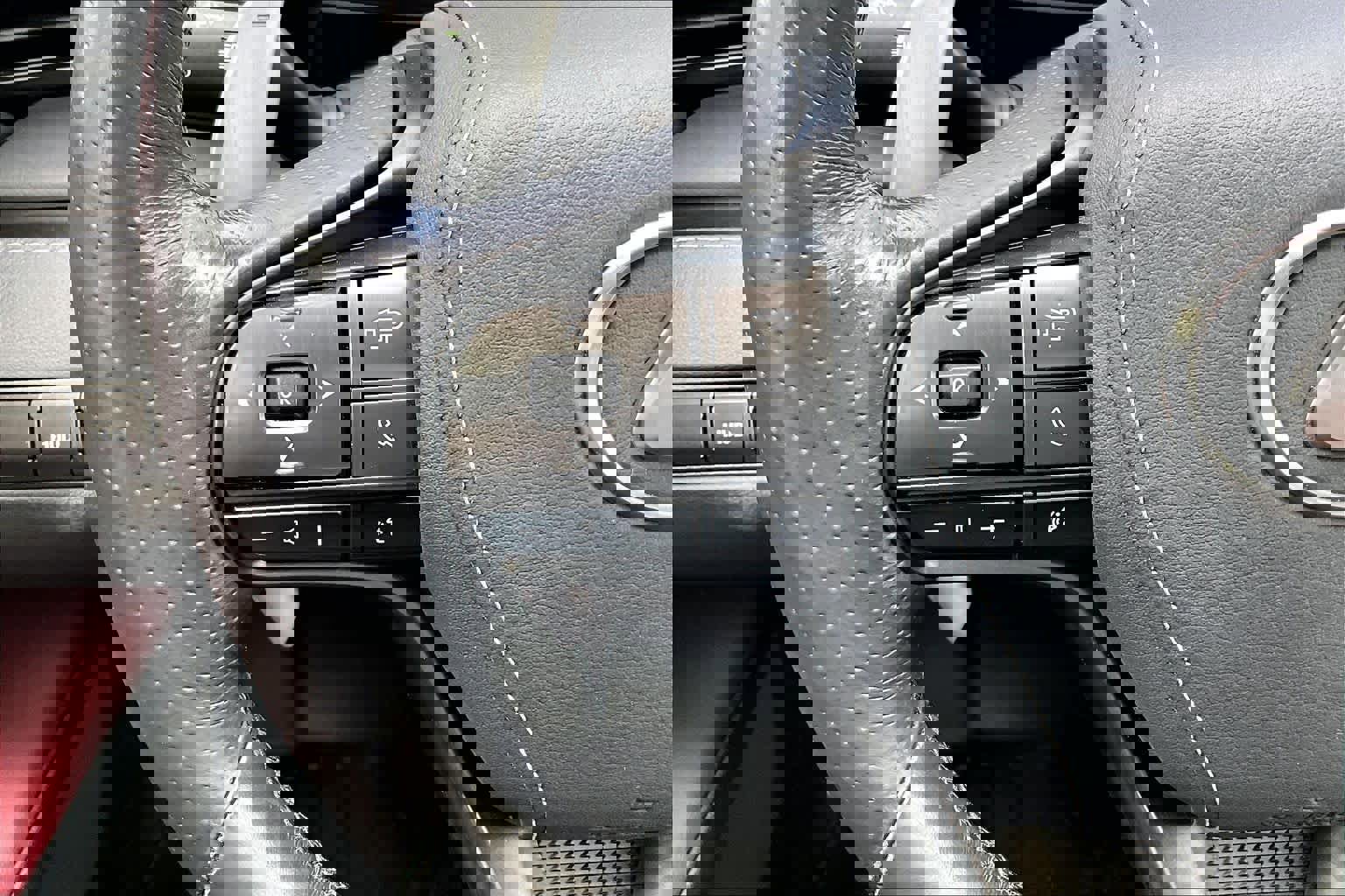 Used 2021 Lexus LC 500 Convertible w/ Touring Package image 22