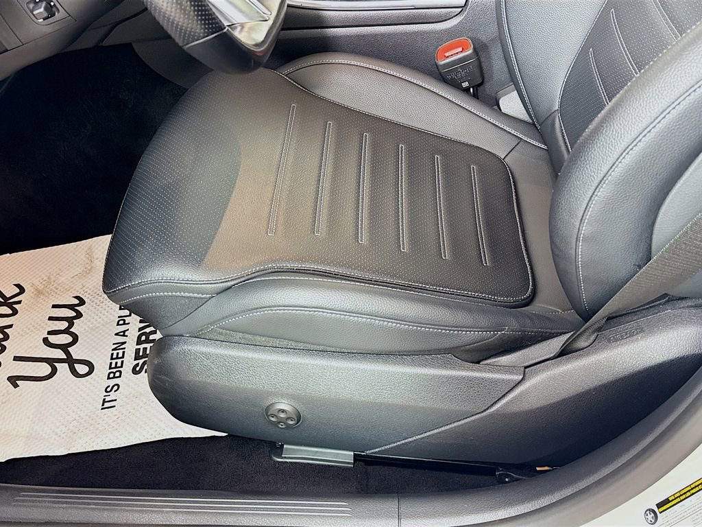 Used 2022 Mercedes-Benz C 300 4MATIC Sedan image 24