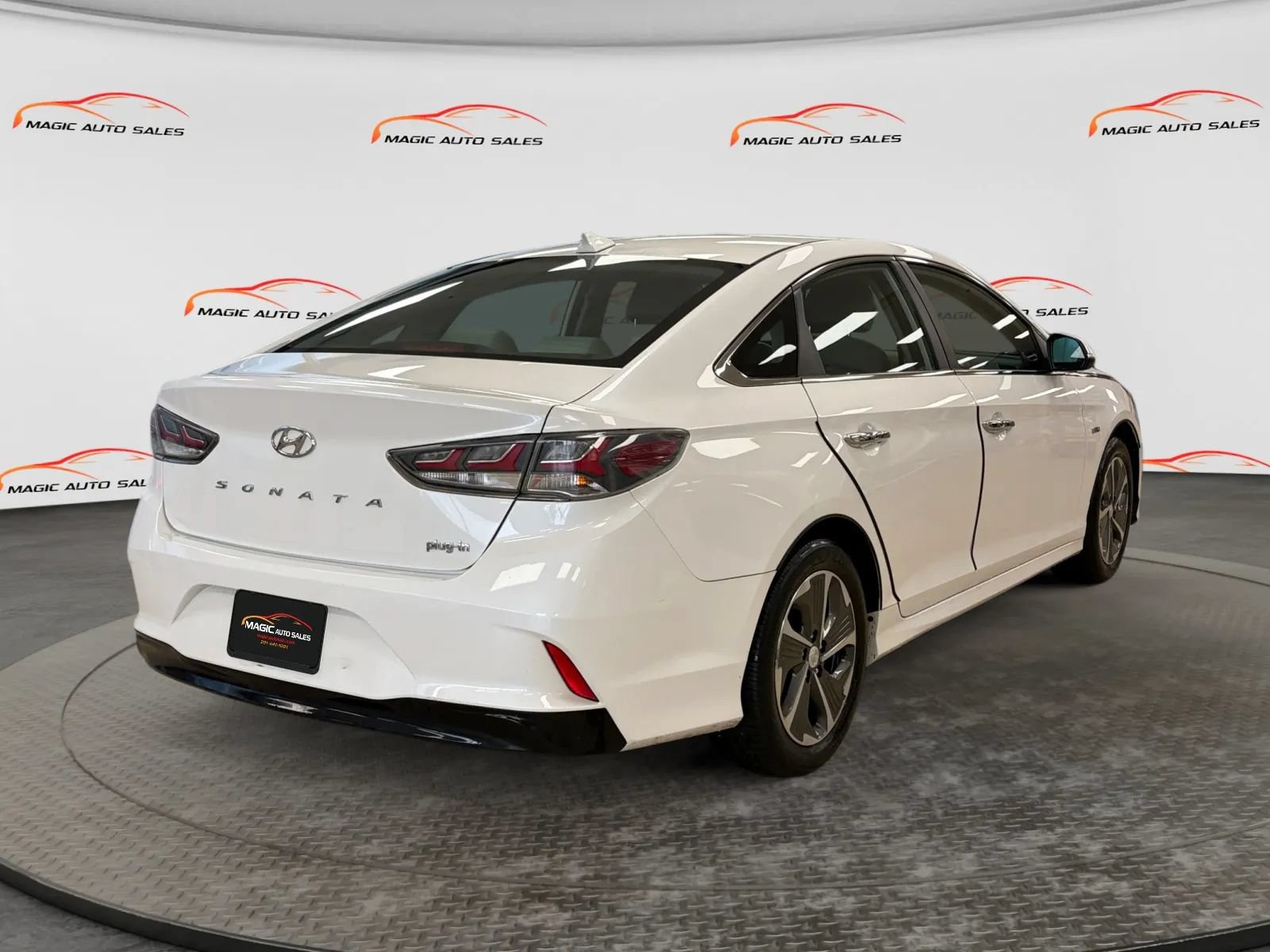 Used 2019 Hyundai Sonata Plug-In Hybrid FWD image 10