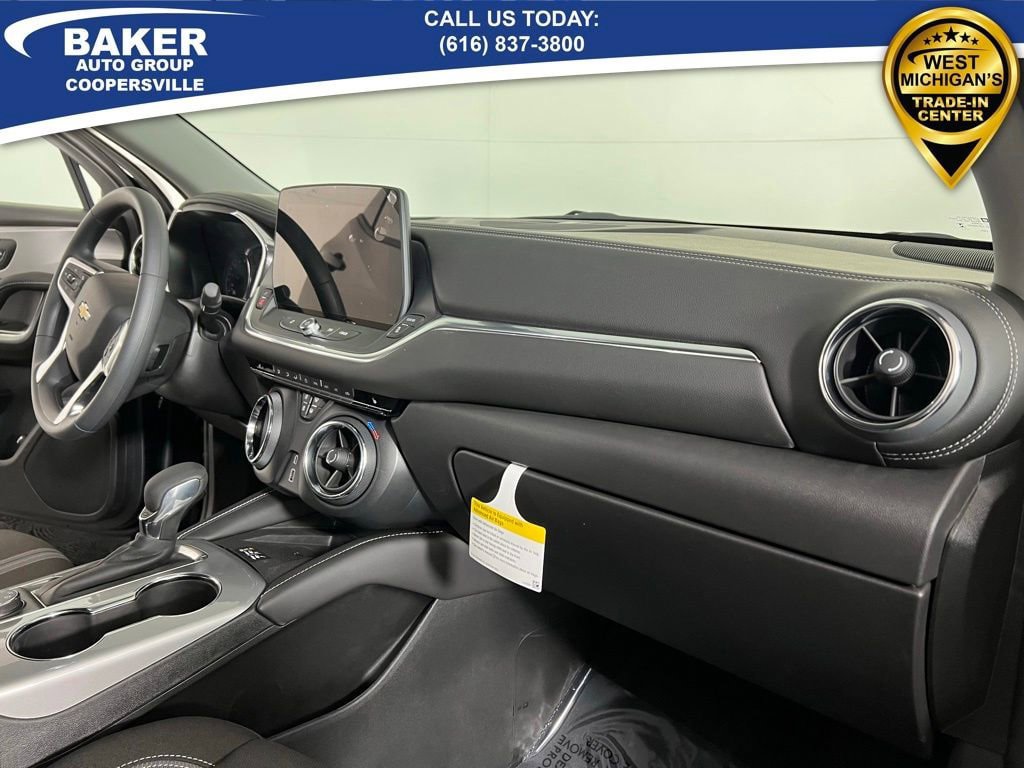 New 2026 Chevrolet Blazer LT w/ Convenience Package AWD/4WD image 13