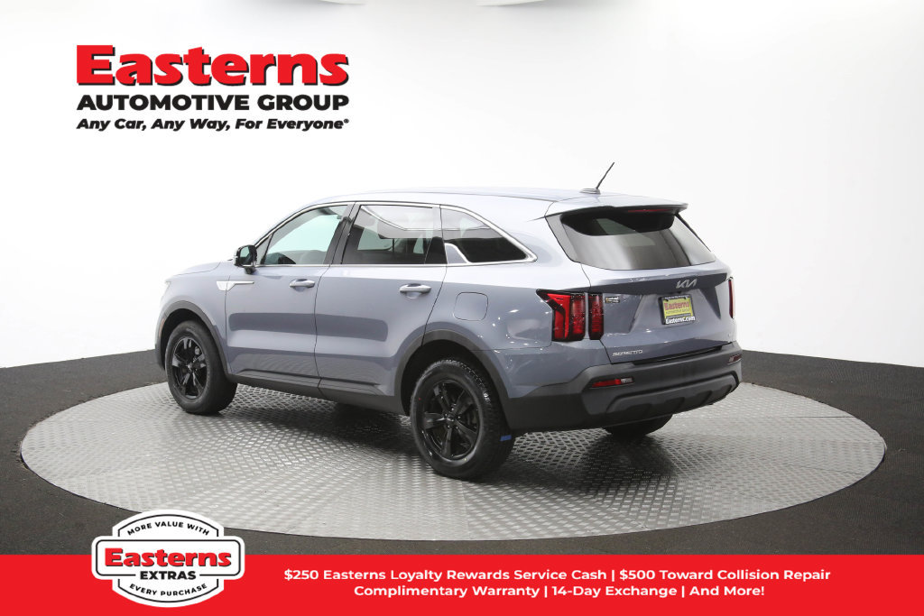 Used 2023 Kia Sorento LX AWD/4WD image 63