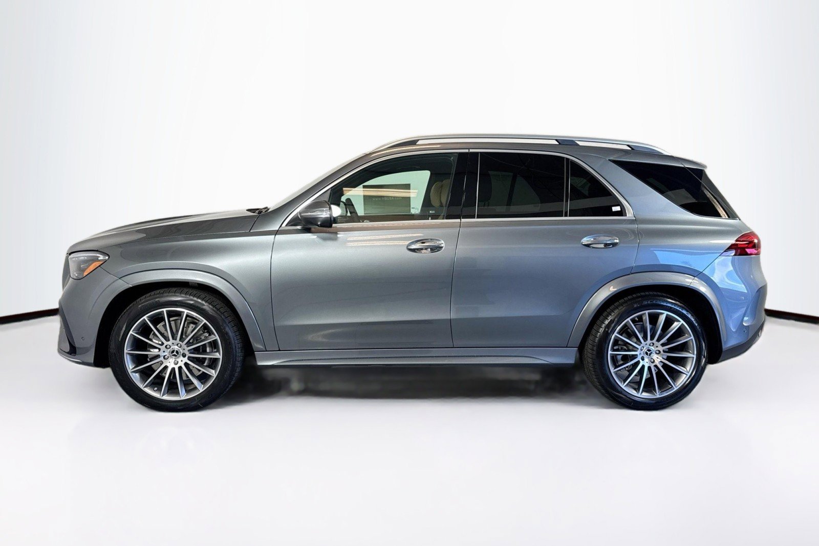 New 2026 Mercedes-Benz GLE 580 4MATIC image 8