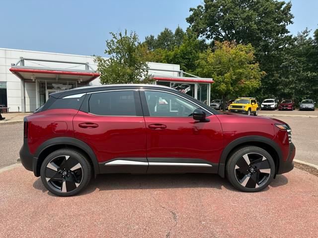 New 2025 Nissan Kicks SR
