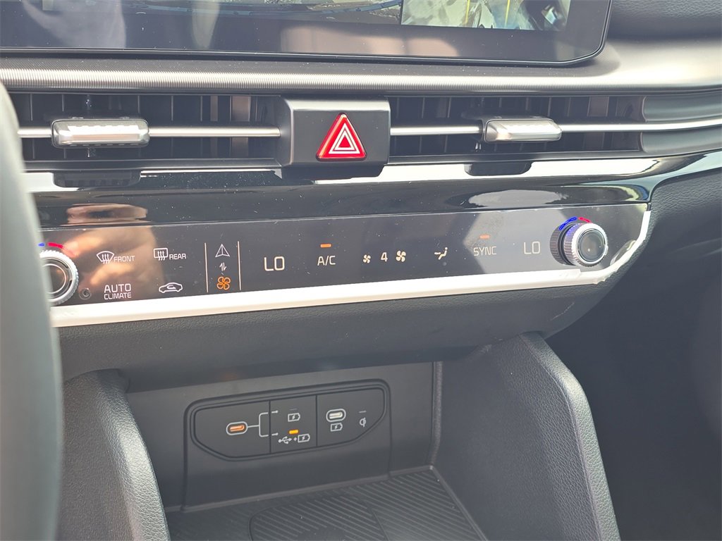 New 2026 Kia Sportage SX image 26