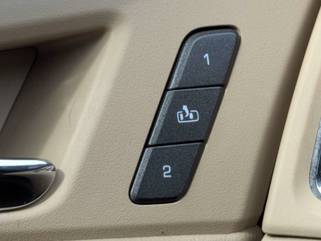 Used 2013 Cadillac CTS Luxury RWD image 27