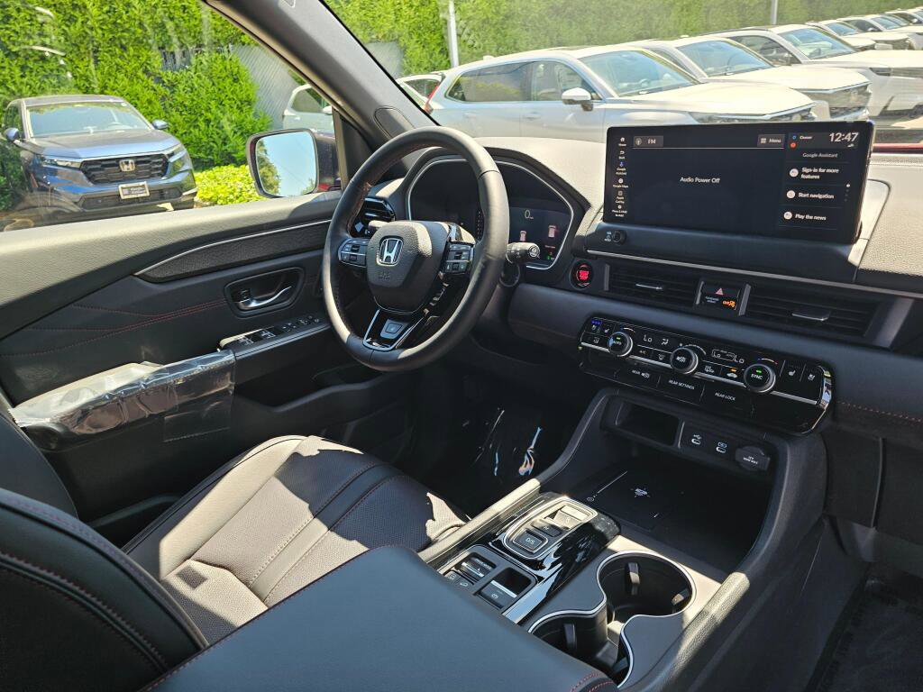 New 2026 Honda Pilot Black Edition image 11