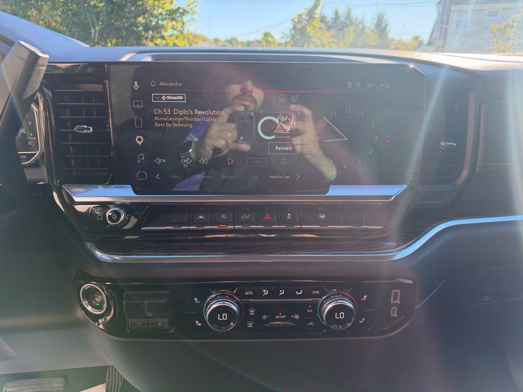 Used 2023 GMC Sierra 1500 Elevation AWD/4WD image 28
