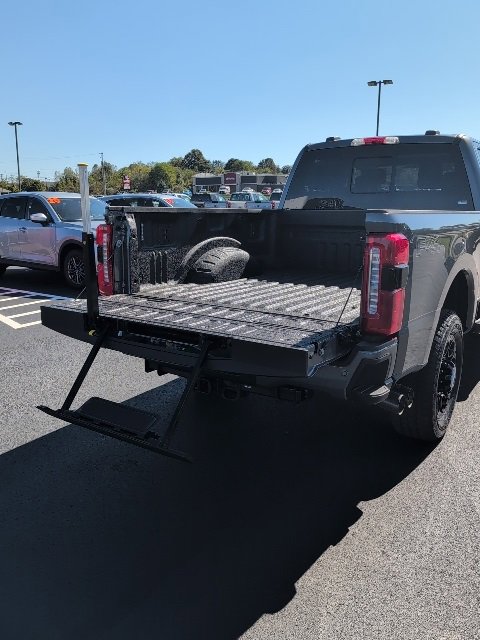 New 2026 Ford F250 4x4 Crew Cab Super Duty image 8