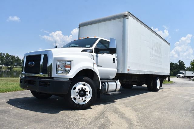 Used 2017 Ford F650 2WD Regular Cab Super Duty image 1
