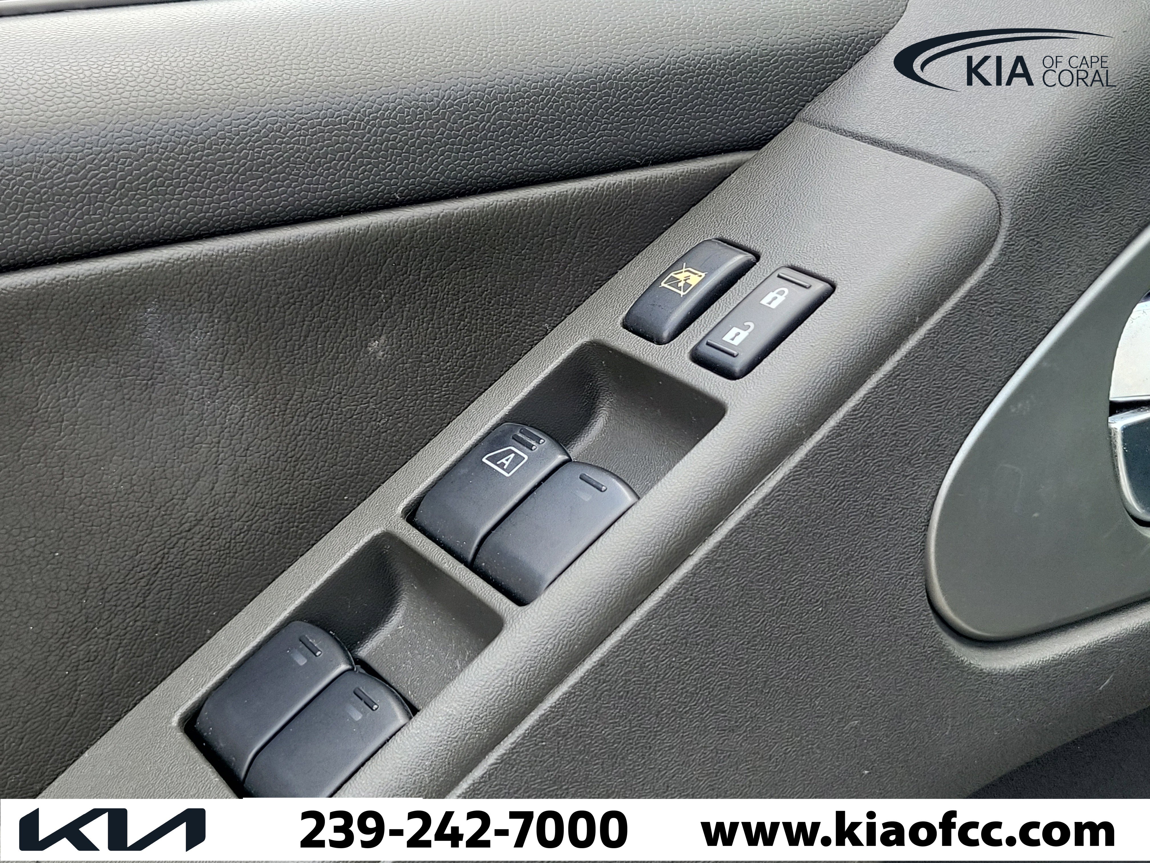 Used 2017 Nissan Frontier PRO-4X w/ Pro-4x Luxury Package image 23