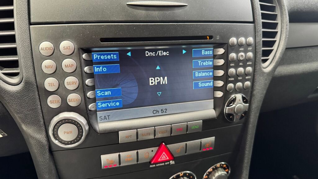 Used 2006 Mercedes-Benz SLK 55 AMG image 26