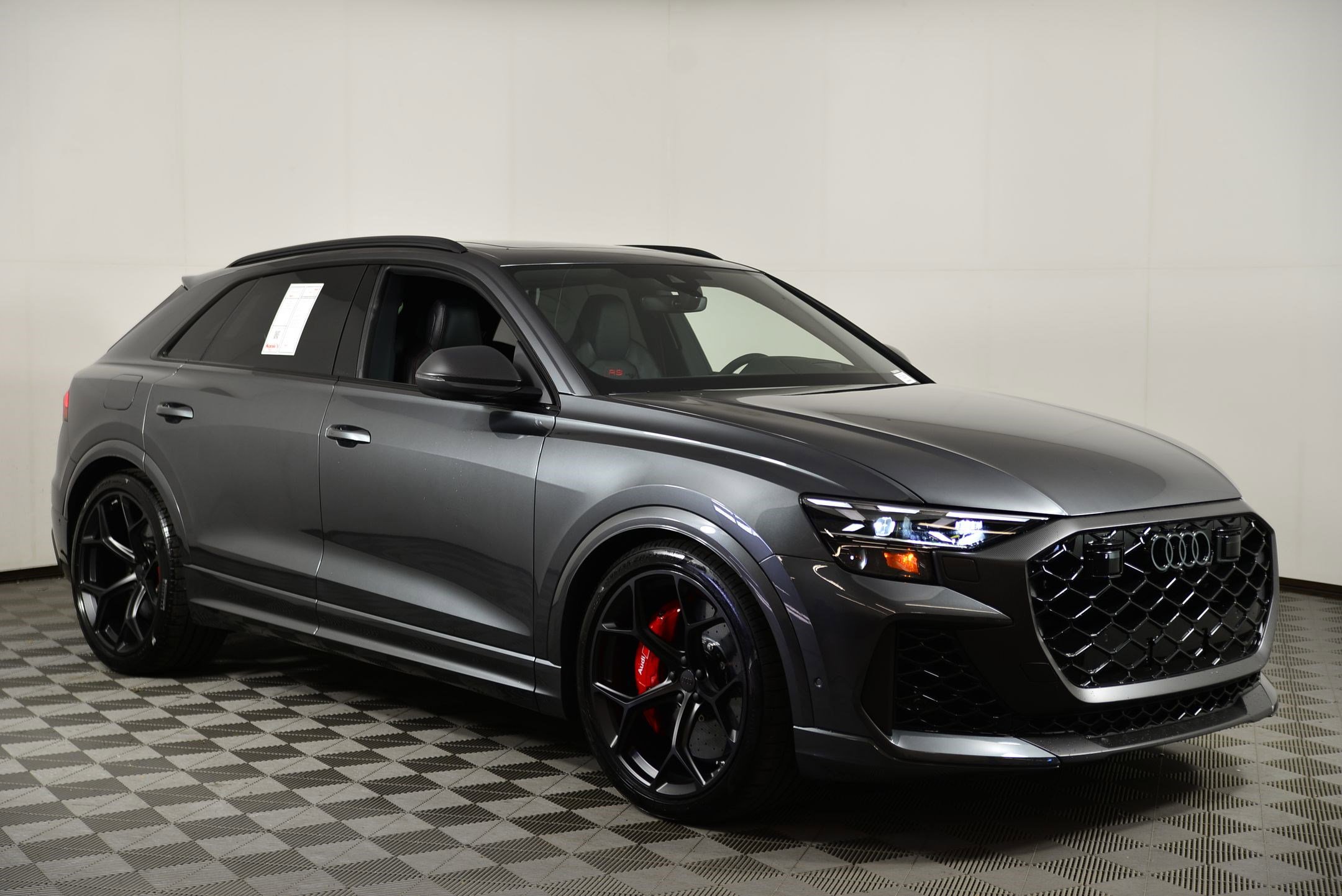 New 2026 Audi RS Q8 performance image 6