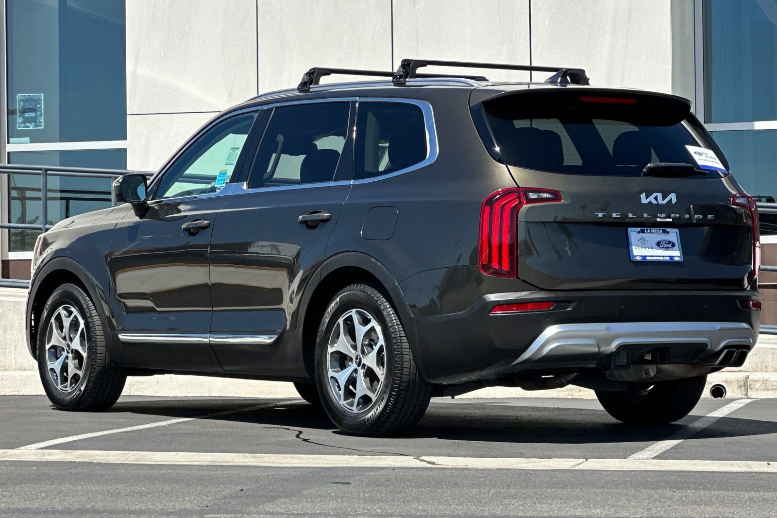 Used 2022 Kia Telluride EX w/ Towing Package image 5