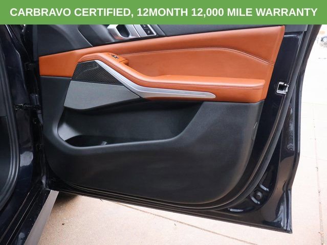 Used 2022 BMW X5 M50i w/ Executive Package image 10