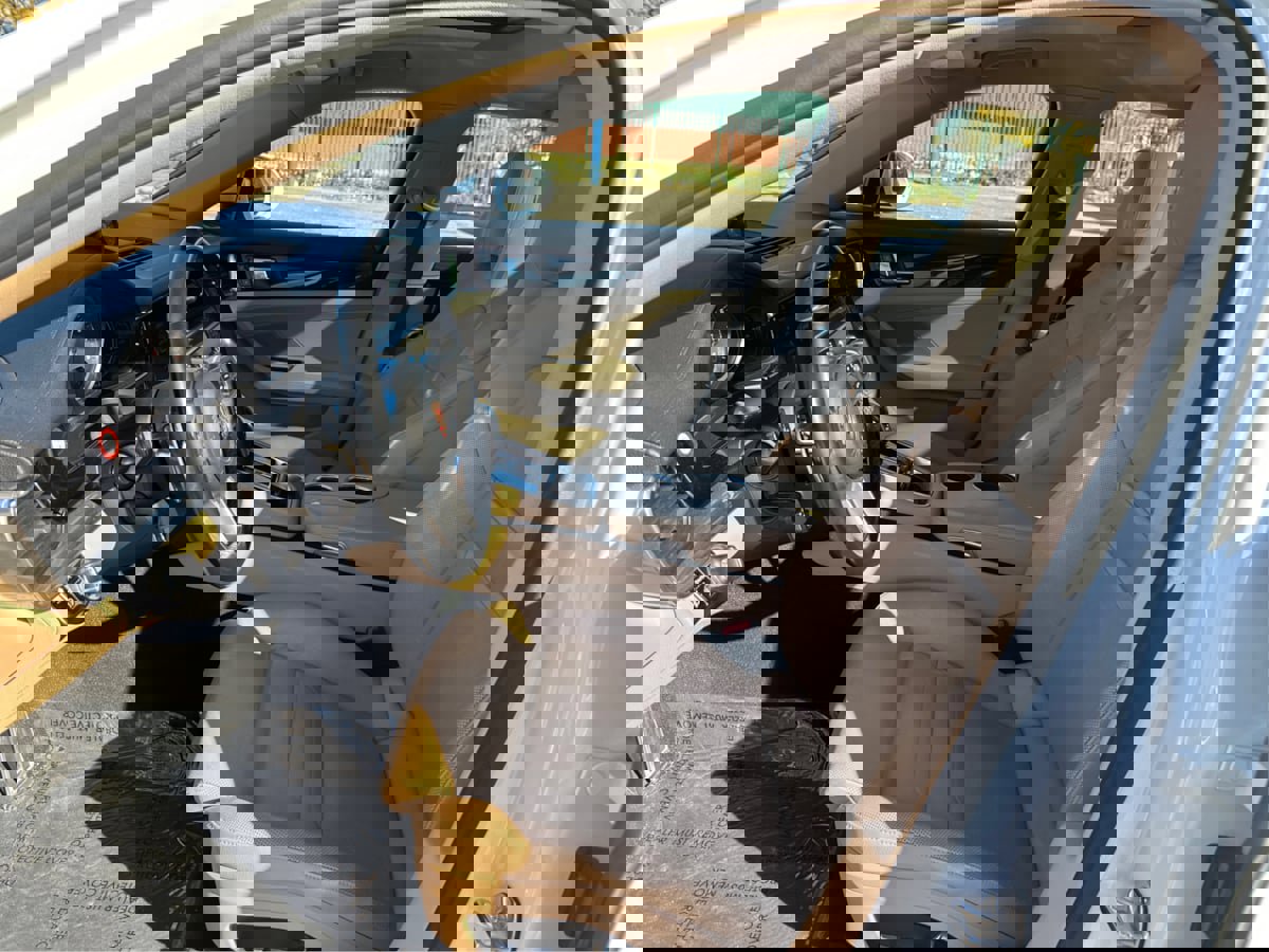 Used 2019 Porsche Panamera 4S image 10