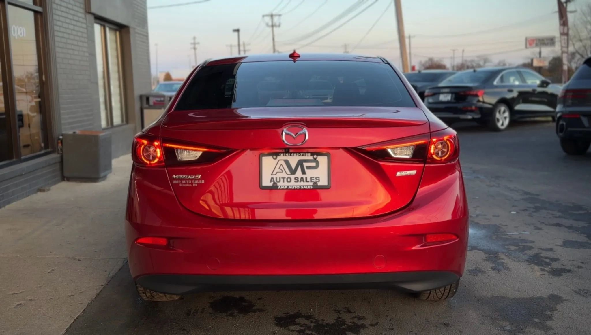 Used 2018 MAZDA MAZDA3 Grand Touring w/ Premium Equipment Package image 4