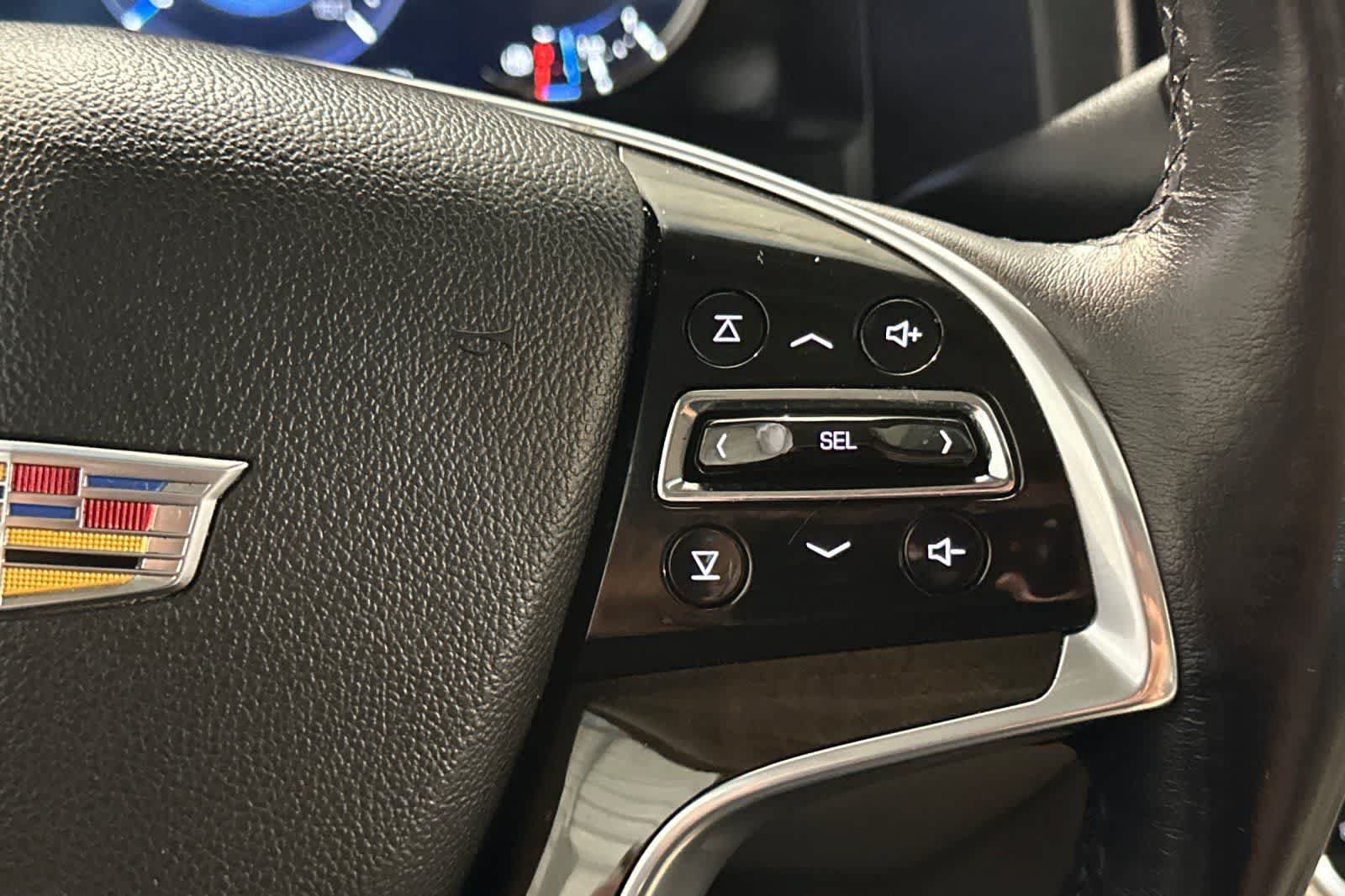 Used 2020 Cadillac Escalade Luxury AWD/4WD image 30