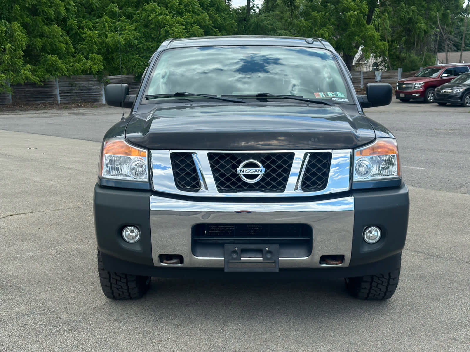 Used 2014 Nissan Titan SV w/ SV Value Truck Package AWD/4WD image 2