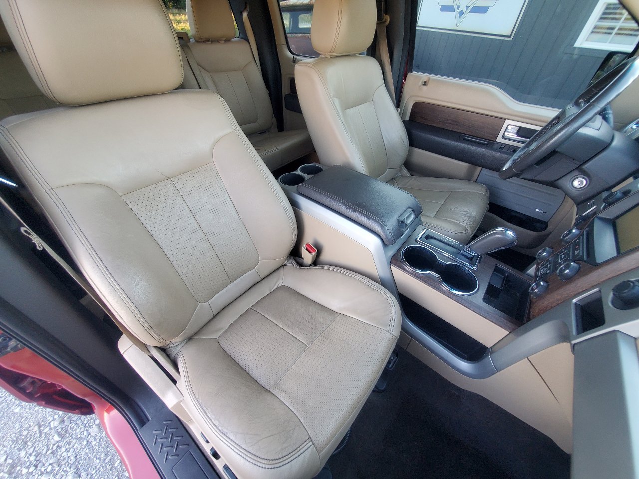 Used 2014 Ford F150 Lariat w/ Equipment Group 502A Luxury image 30