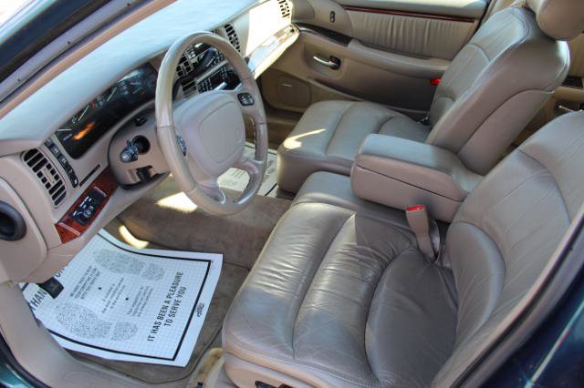 Used 1997 Buick Park Avenue Ultra image 10