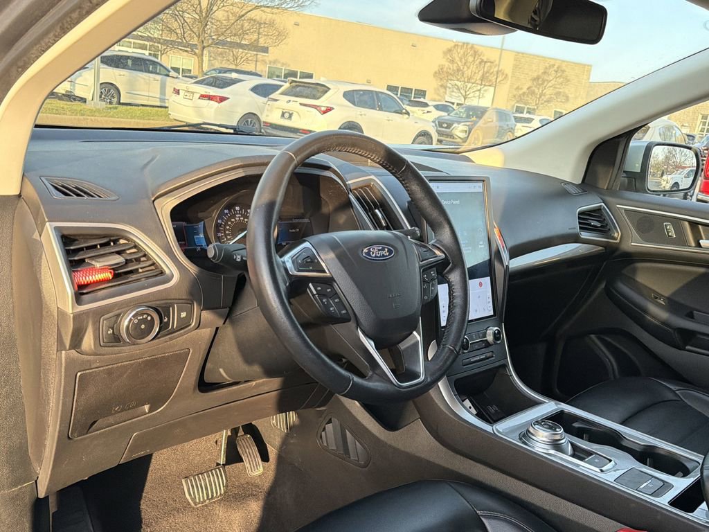 Used 2024 Ford Edge SEL AWD/4WD image 10