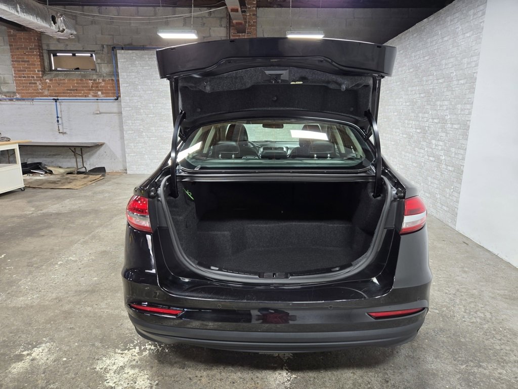 Used 2019 Ford Fusion SEL image 43