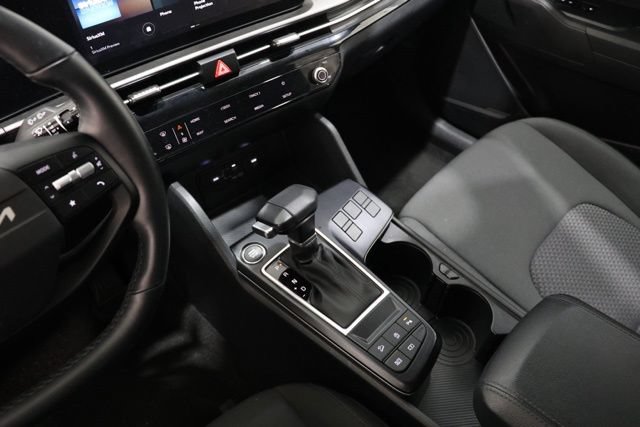 Used 2026 Kia Sportage LX FWD image 29