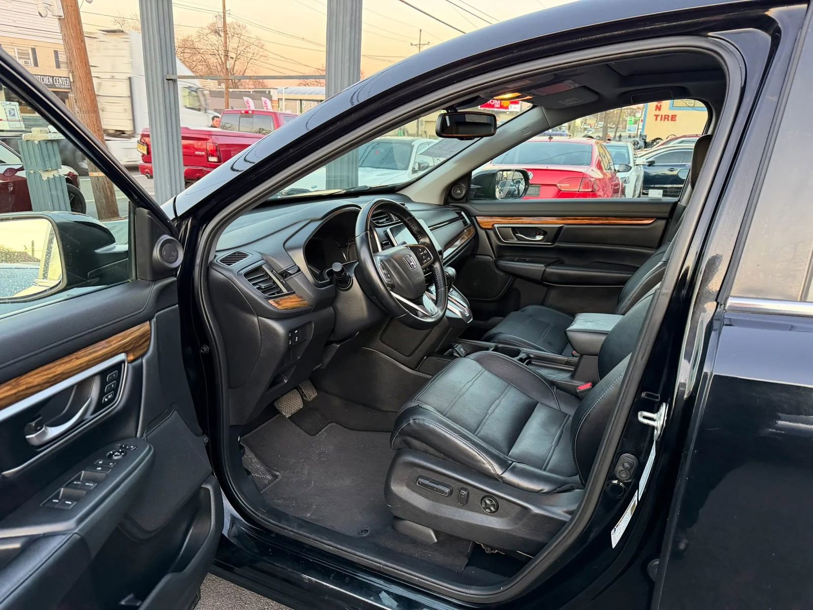 Used 2017 Honda CR-V EX-L image 16