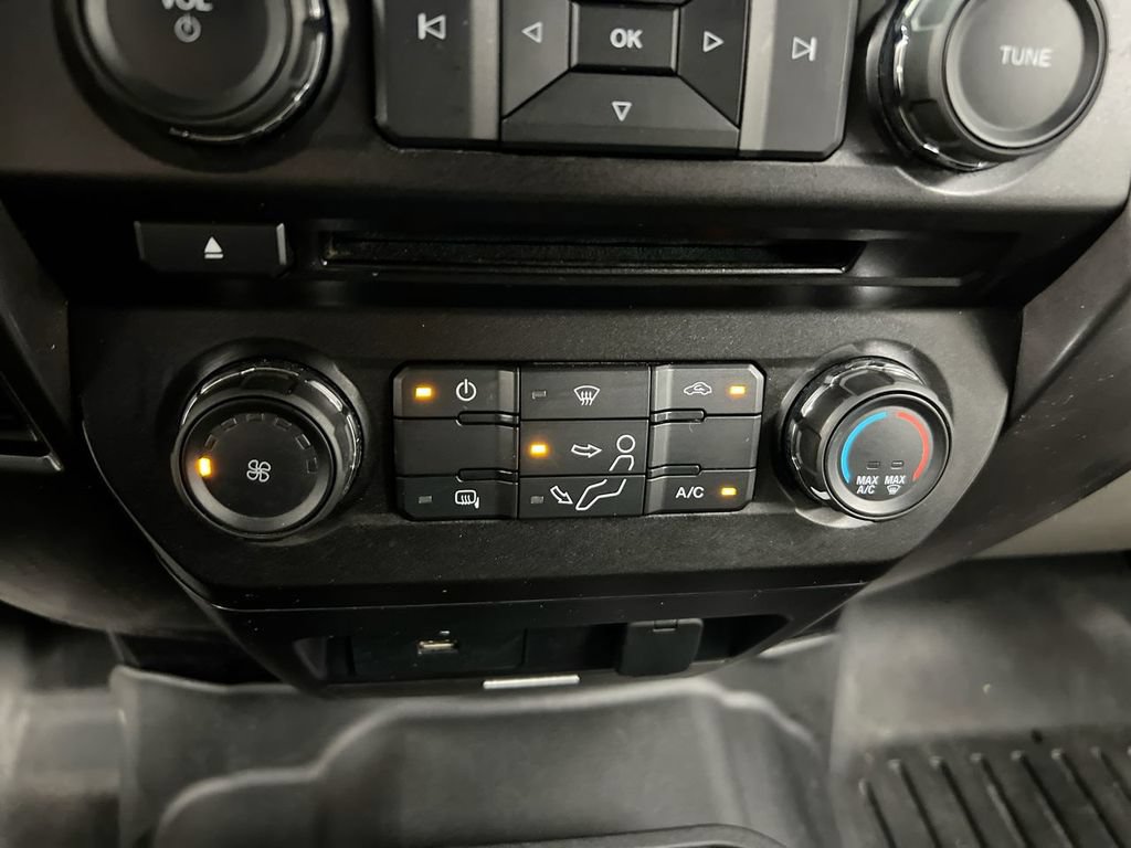Used 2017 Ford F250 XLT AWD/4WD image 16