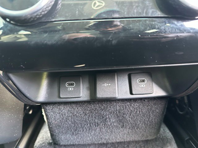 Used 2024 Land Rover Range Rover Sport SE AWD/4WD image 26
