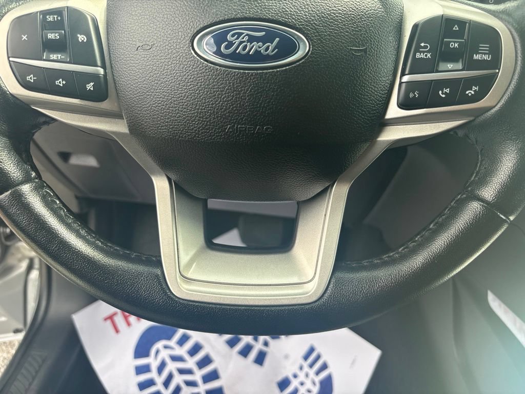 Used 2023 Ford Explorer XLT w/ Equipment Group 202A AWD/4WD image 40