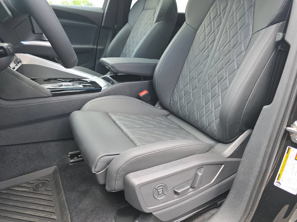 New 2026 Audi SQ5 Prestige AWD/4WD image 40